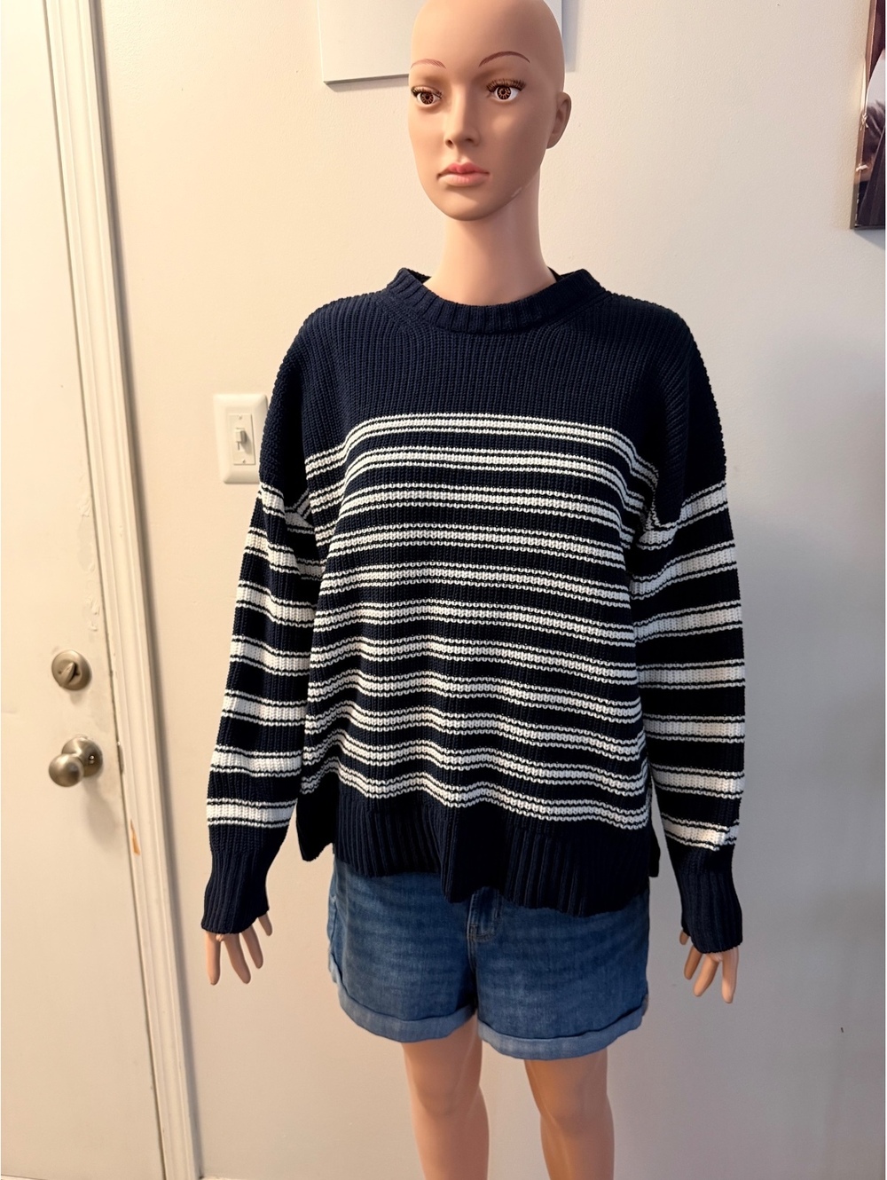Navy Blue and White Striped Knit Sweater XL (16-18)